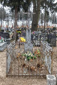 Nowogród - nagrobek ks. Ignacego Szyszkowskiego