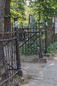 Toruń - cmentarz św. Jerzego - ogrodzenie