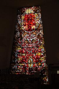 Warszawa - sanktuarium - witraż