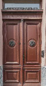 Bydgoszcz –Dworcowa 5 - drzwi