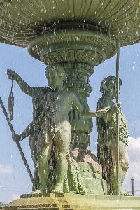 Warszawa - fontanna na Muranowie