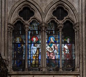 Paryż - kościół Saint-Severin - witraż w kondygnacji tryforium