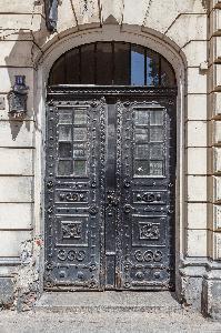 Toruń - Przedzamcze 16 - drzwi
