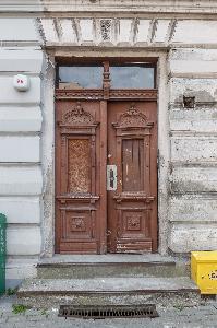Toruń - Poznańska 95 - drzwi