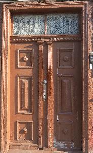 Toruń - Podgórna 18  - drzwi