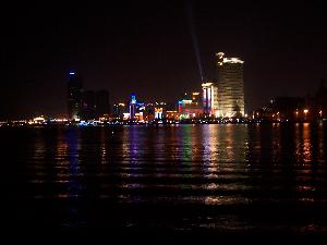 Xiamen - nocna panorama miasta