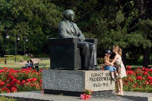 Warszawa - pomnik Ignacego Jana Paderewskiego