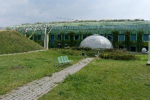 Warszawa - ogród na dachu Biblioteki Uniwersyteckiej