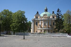 Trzemeszno - bazylika Wniebowzięcia NMP i Św. Michała Archanioła
