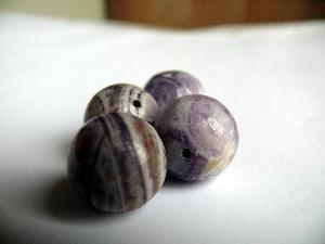 Jaspis purpurowy - kule.