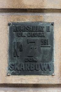 Tabliczka z nazwą ulicy Długiej w Warszawie