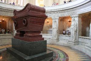 Paryż - kościół Inwalidów - grobowiec Napoleona