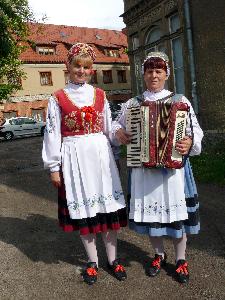 Siostry Zośki - kaszubskie stroje