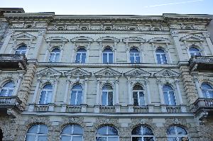 Warszawa - gmach banku zachodniego