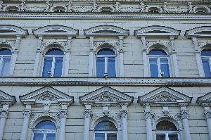 Warszawa - gmach banku zachodniego