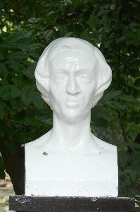 Brodnica - popiersie Fryderyka Chopina