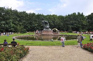Warszawa - pomnik Fryderyka Chopina