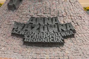 Brodnica - pomnik Anny Wazówny
