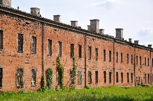 Twierdza Modlin - koszary obronne