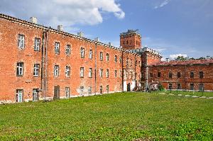 Twierdza Modlin - koszary obronne
