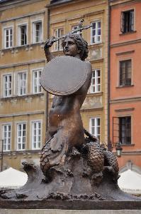 Warszawa - pomnik Syrenki