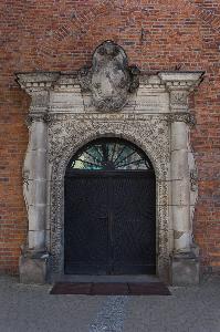 Portal główny kościoła klarysek w Bydgoszczy