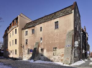 Toruń - ulica Pod Krzywą Wieżą
