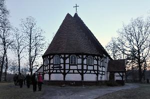 Trzmielów - Kościół MB Różańcowej