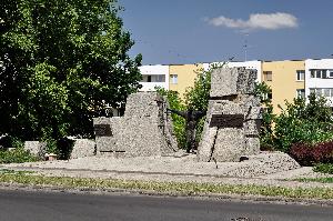 Warszawa - pomnik przy ul. Namysłowskiej