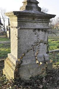 Tymowa - cmentarz przykościelny