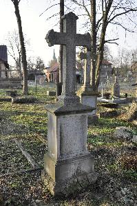 Tymowa - cmentarz przykościelny