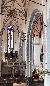 Kościół pofranciszkański - wnętrze