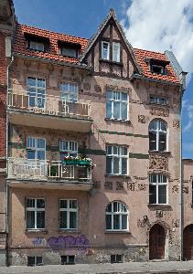 Toruń - ul. Kochanowskiego 1