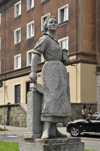 Tychy - rzeźba murarki
