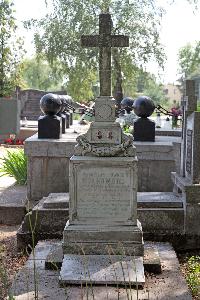 Nieszawa, cmentarz parafialny - nagrobek Władysława Edwarda i Eleonory Noakowskich