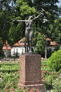Warszawa - rzeźba "Tancerka"