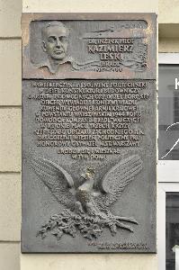 Warszawa - tablica pamiątkowa Kazimierza Leskiego