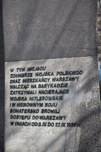 Warszawa - pomnik Barykada Września