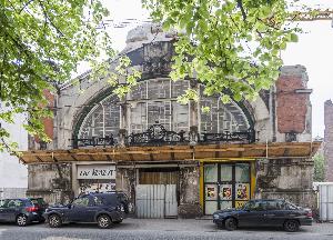 Warszawa - hala targowa "Koszyki"