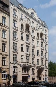Warszawa - ul. Bagatela 10