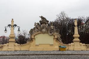 Warszawa - wiadukt na ul. Karowej