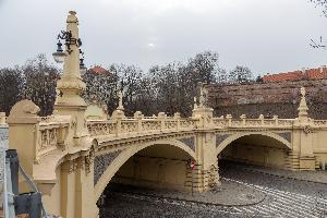 Warszawa - wiadukt na ul. Karowej