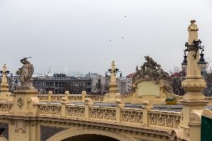 Warszawa - wiadukt na ul. Karowej
