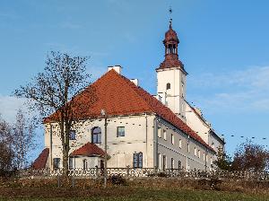 Trutowo - kościół pw. św. Anny i klasztor Karmelitów