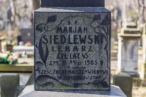 Warszawa - nagrobek Mariana Siedleckiego