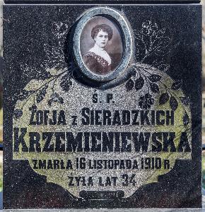 Warszawa - nagrobek Zofii Krzemieniewskiej