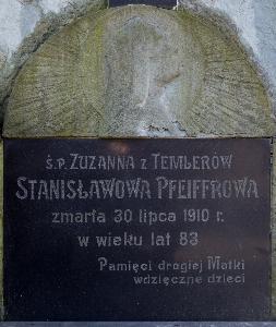 Warszawa - nagrobek Zuzanny Pfeiffer