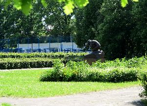 Warszawa - rzeźba Macierzyństwo