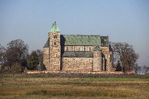 Tum koło Łęczycy - archikolegiata pw. św. Aleksego i Najświętszej Marii Panny