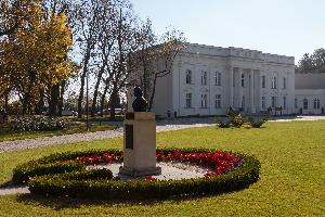 Turzno - zespół pałacowo-parkowy - pomnik Fryderyka Chopina